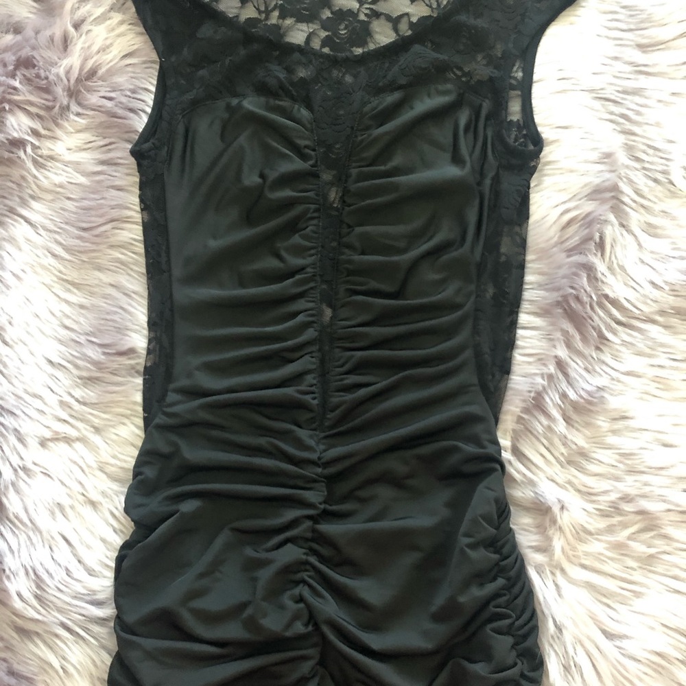 Dress - Picture 3 of 3